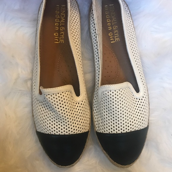 SALE!!!MADDEN GIRL KENDALL & KYLIE flat espadrille - Picture 2 of 8